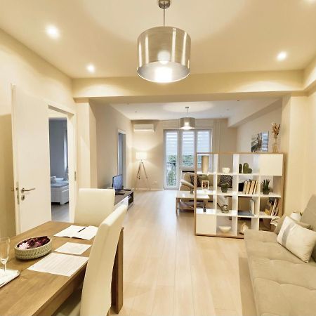 Budapest Hideout In Style With Free Parking - Luxury Apartment Exterior photo