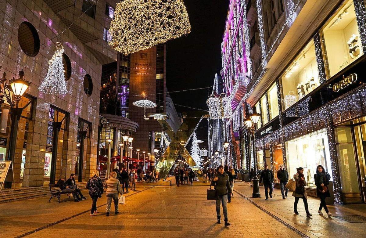 Budapest Hideout In Style With Free Parking - Luxury Apartment Exterior photo